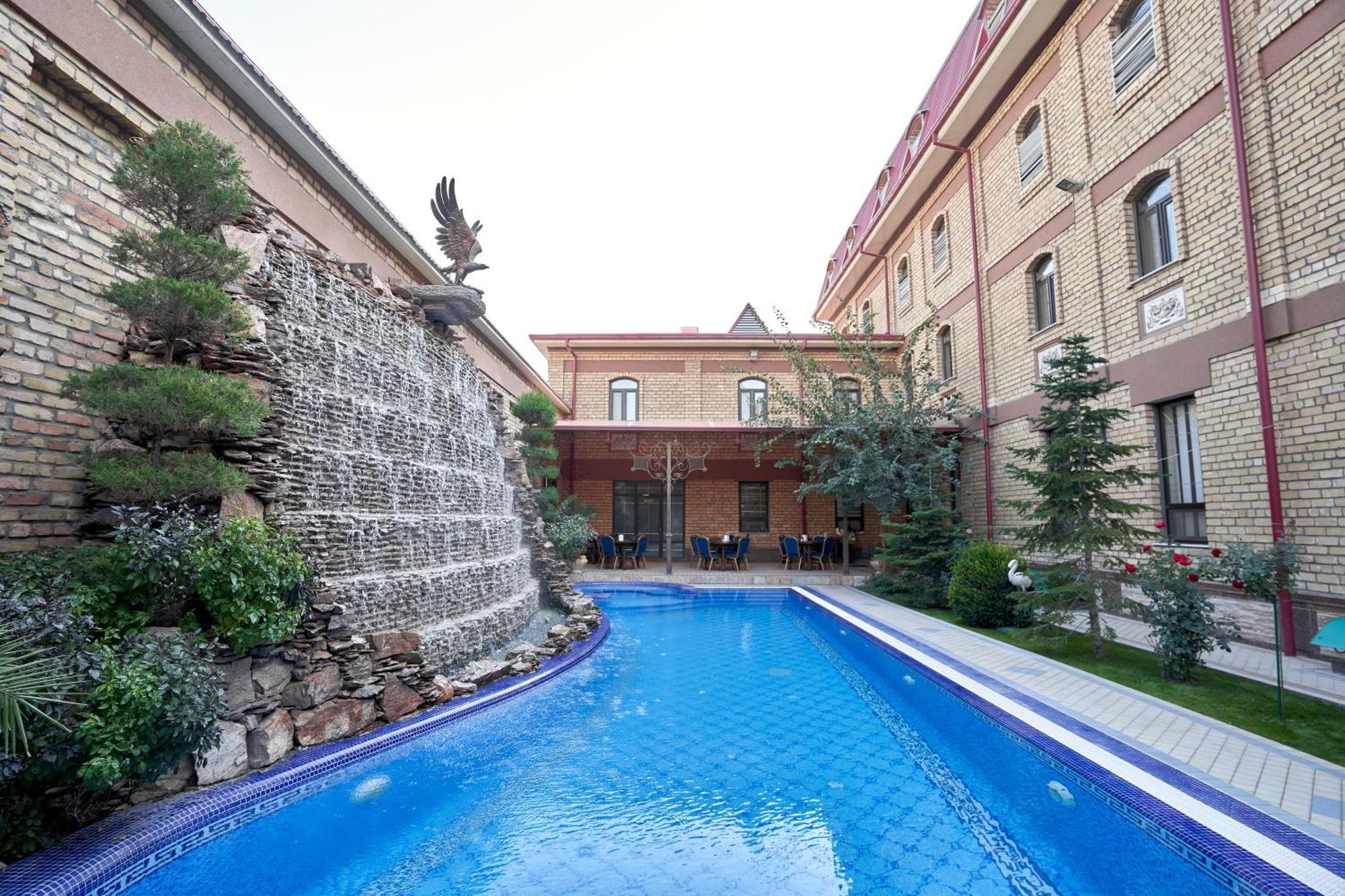 Rakat Plaza Hotel Ташкент Екстериор снимка